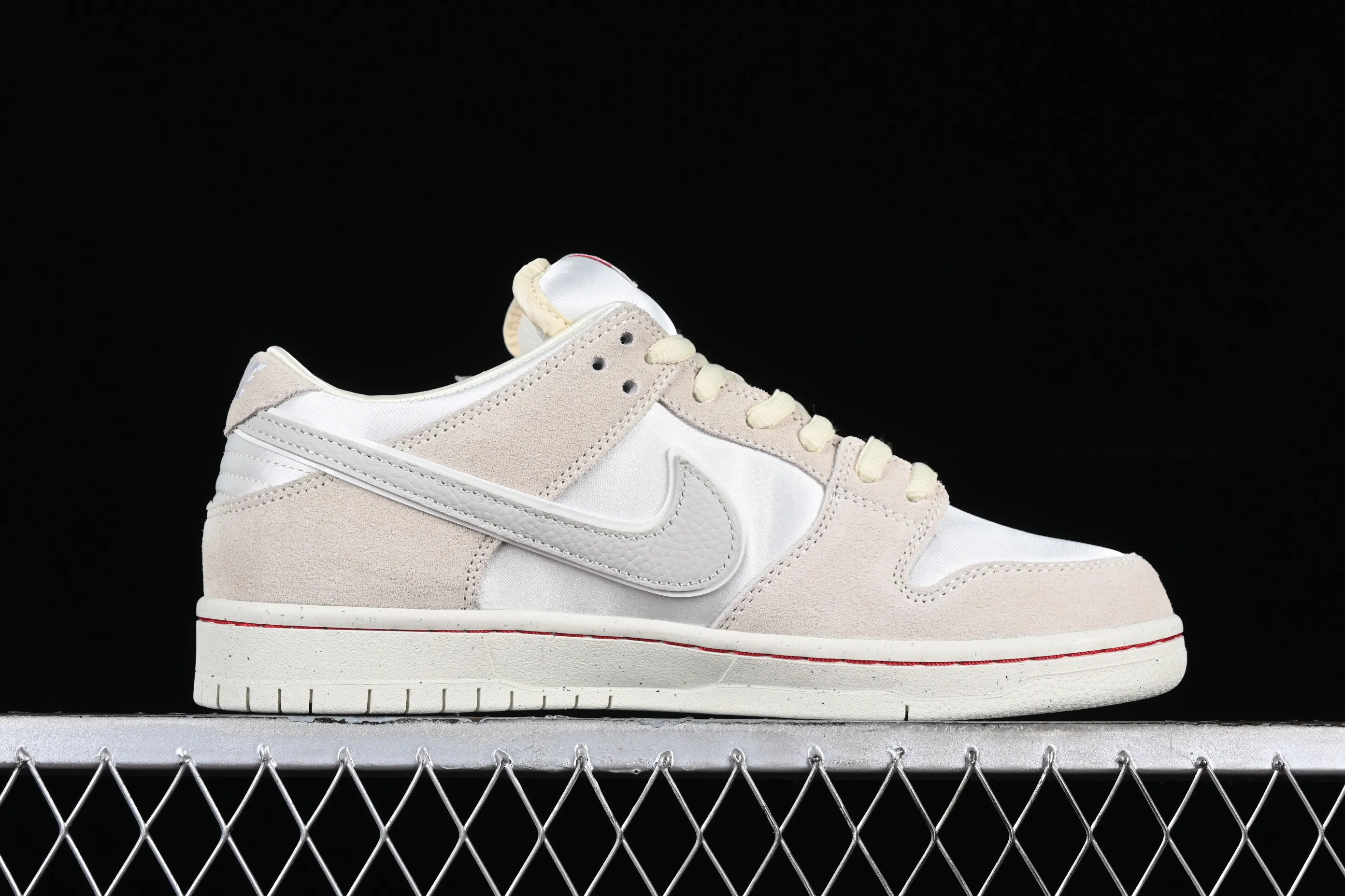 All Categories Nk SB Dunk Series Nk SB Dunk Low Low-top Sneakers C Version Nk SB Dunk Low 2024 Valentine’s Day Theme SB Low-top Casual Sneakers FZ5654-100